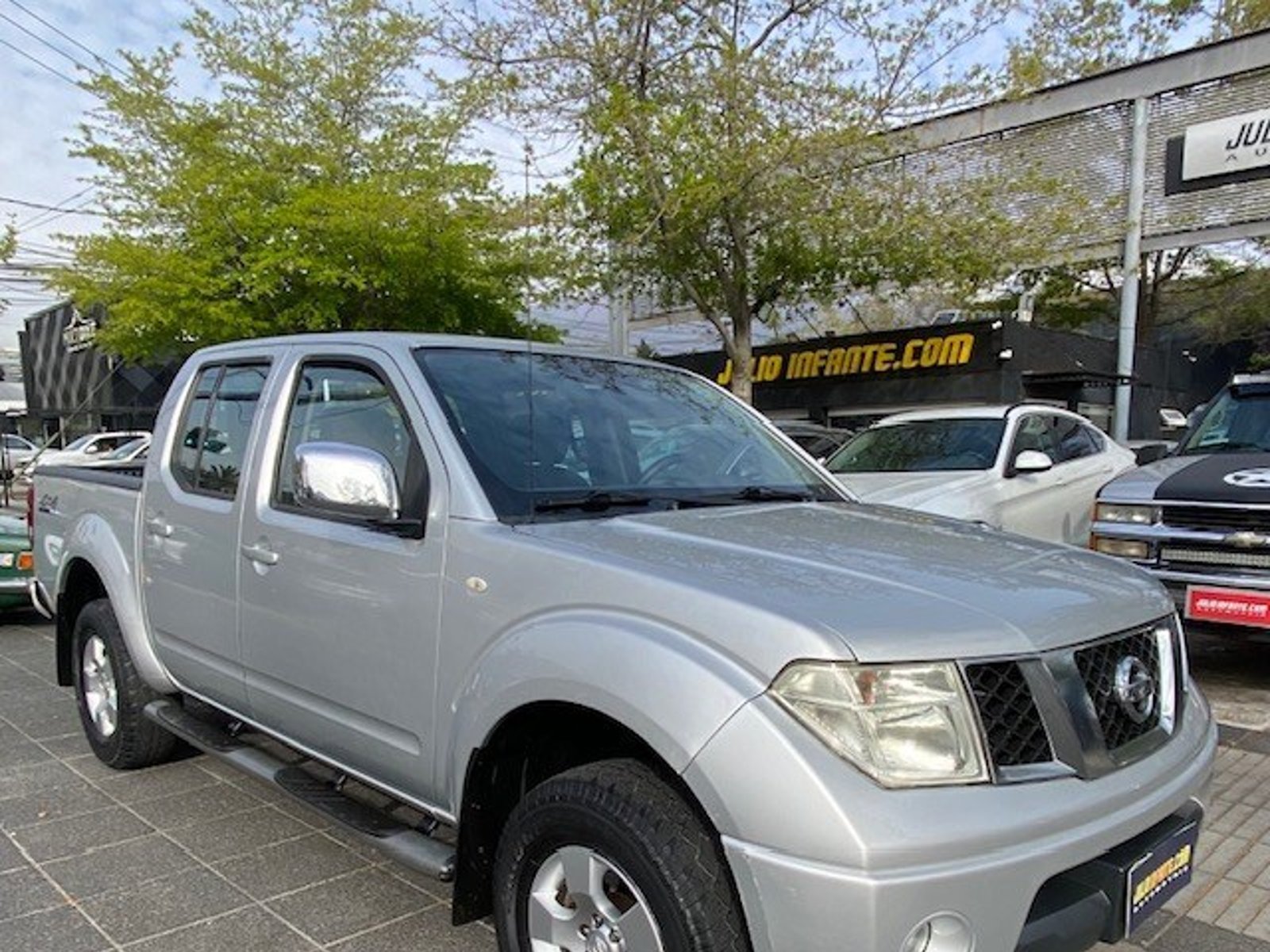 Nissan NAVARA Lux 4x4 2.5 AT 2015 - Foto 3 de 10