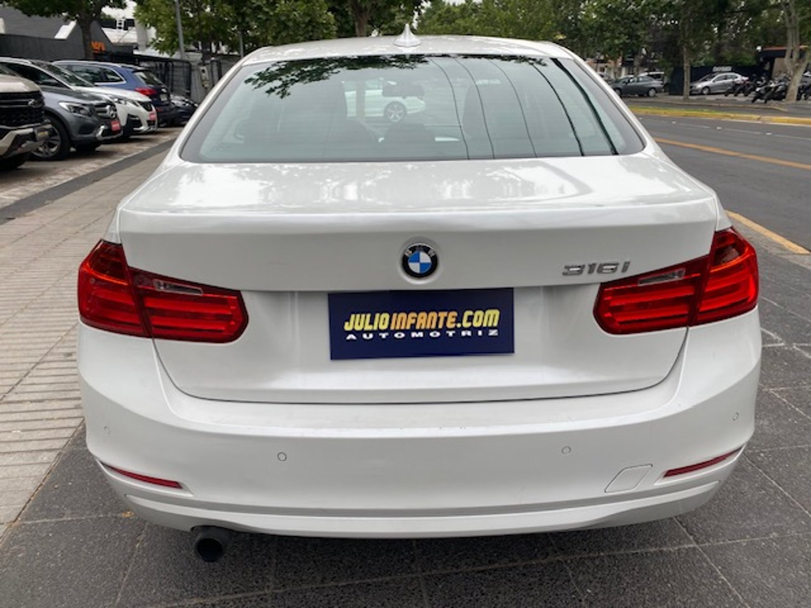 BMW 316I Luxury 1.6 Aut 2014 - Imagen 7 de 10