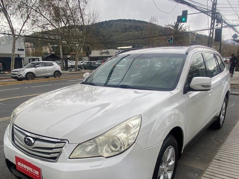 Subaru OUTBACK 2.5 AWD 2010