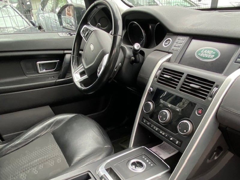 Land Rover DISCOVERY Sport 4x4 2.0i 2018 - Imagen 7 de 10