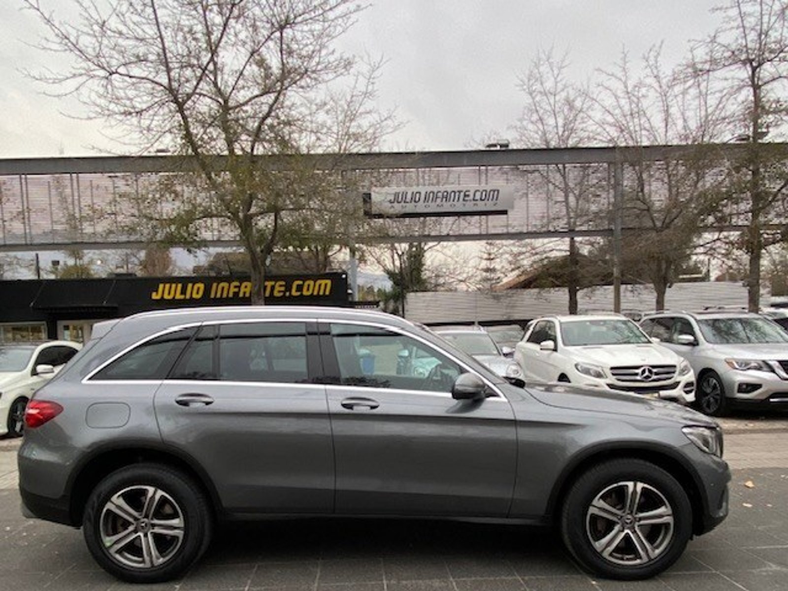 Mercedes-Benz GLC 220D 4matic, cuero, 2018 - Foto 5 de 10