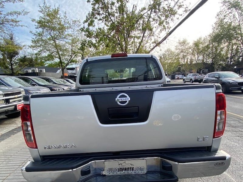 Nissan NAVARA Lux 4x4 2.5 AT 2015 - Imagen 7 de 10