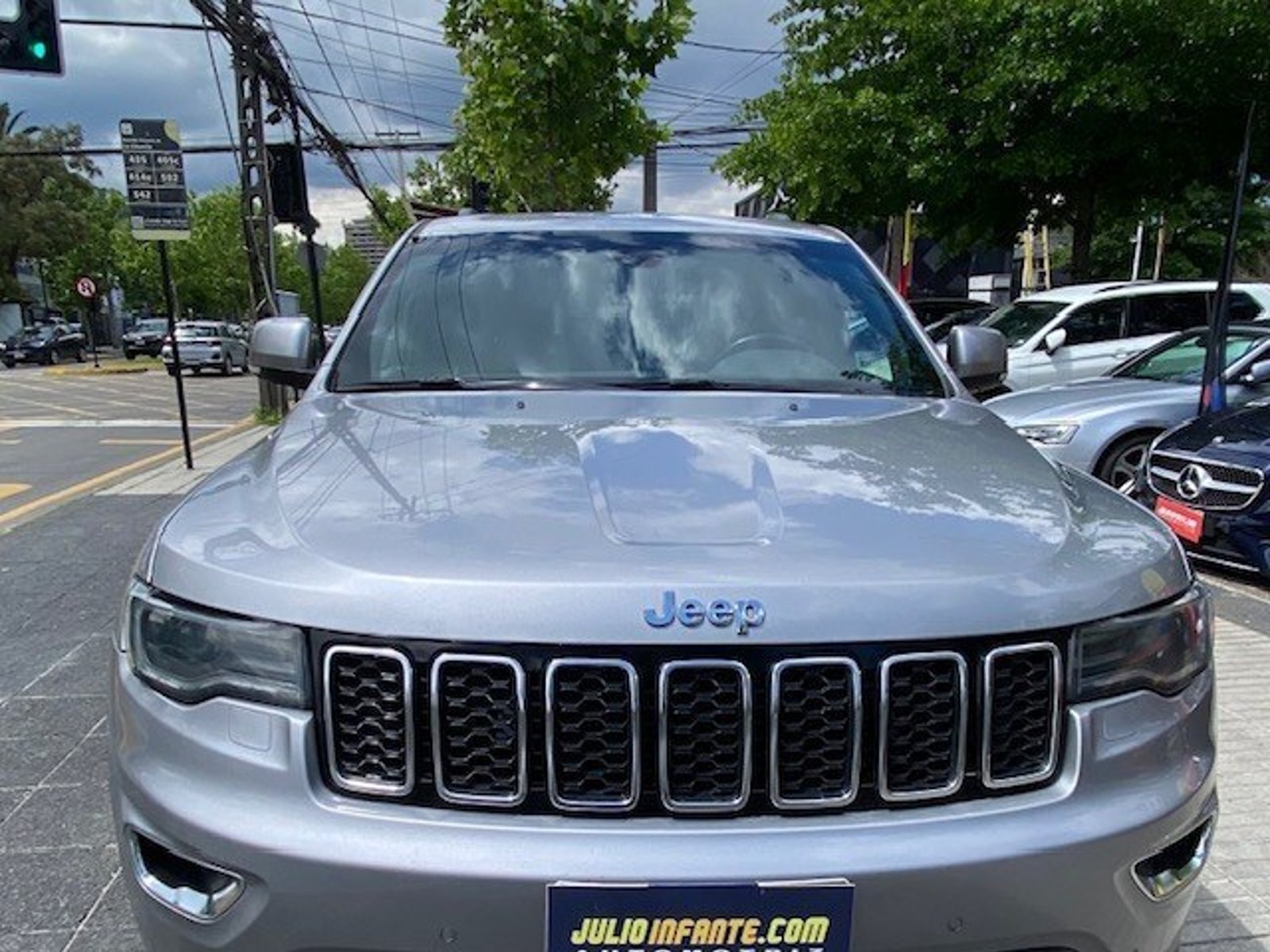 Jeep GRAND CHEROKEE Limited 4x4 3.6 2018 - Foto 5 de 10