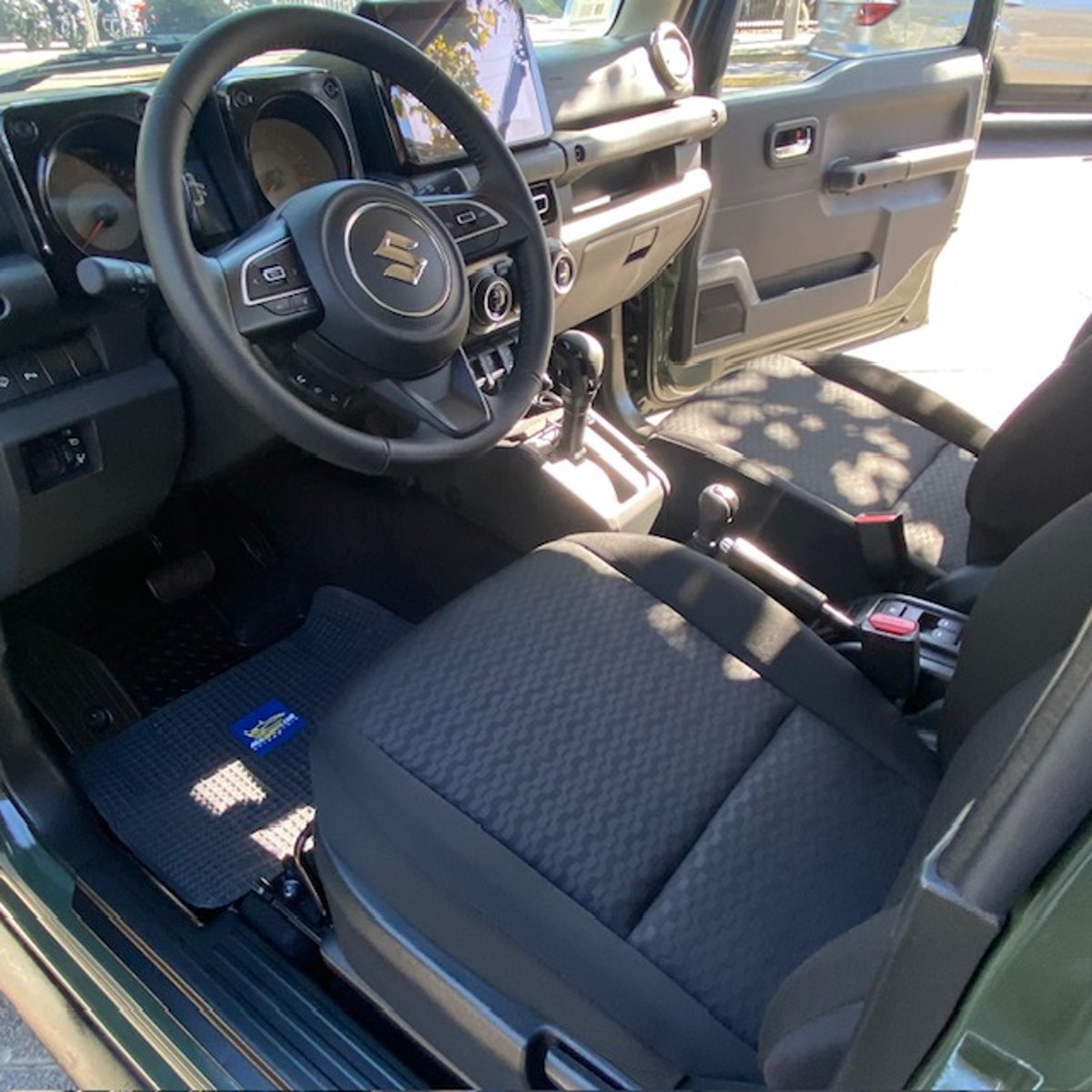 Suzuki JIMNY 5P 1.5 AT GLX . Nuevo.1.200 km. Neumatico 2025 - Imagen 10 de 10