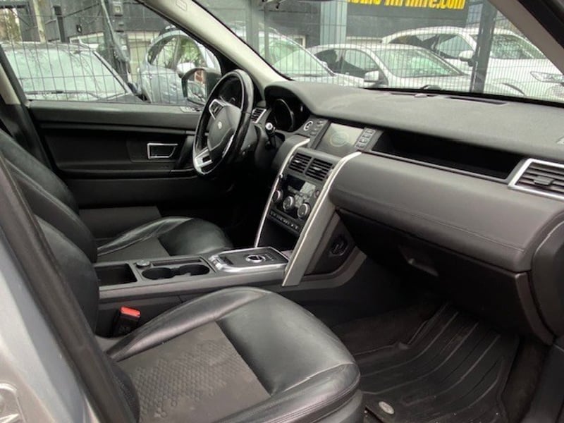 Land Rover DISCOVERY Sport 4x4 2.0i 2018 - Imagen 6 de 10