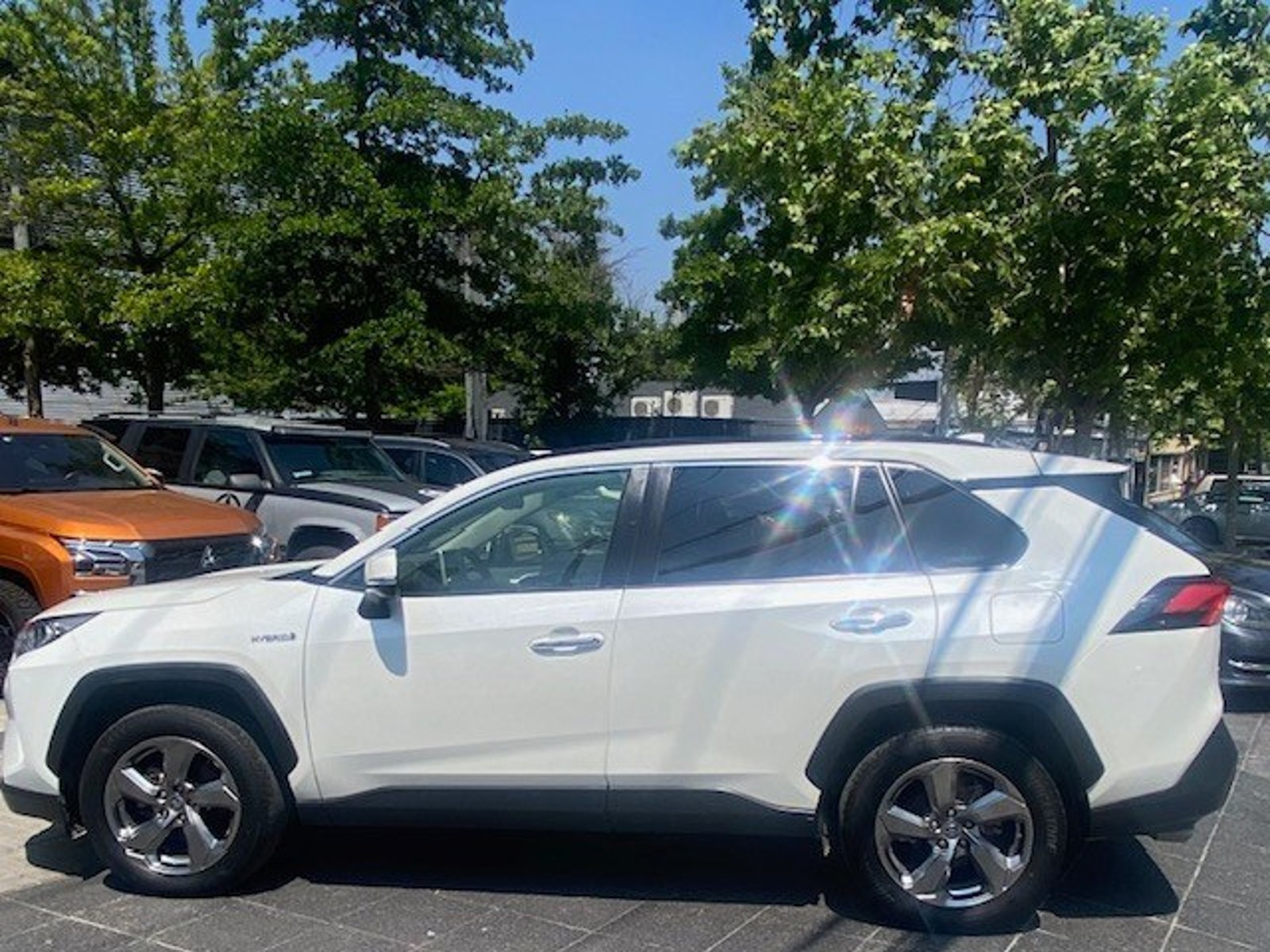 Toyota RAV 4 Hibrido Ltd. 2020 - Foto 3 de 5