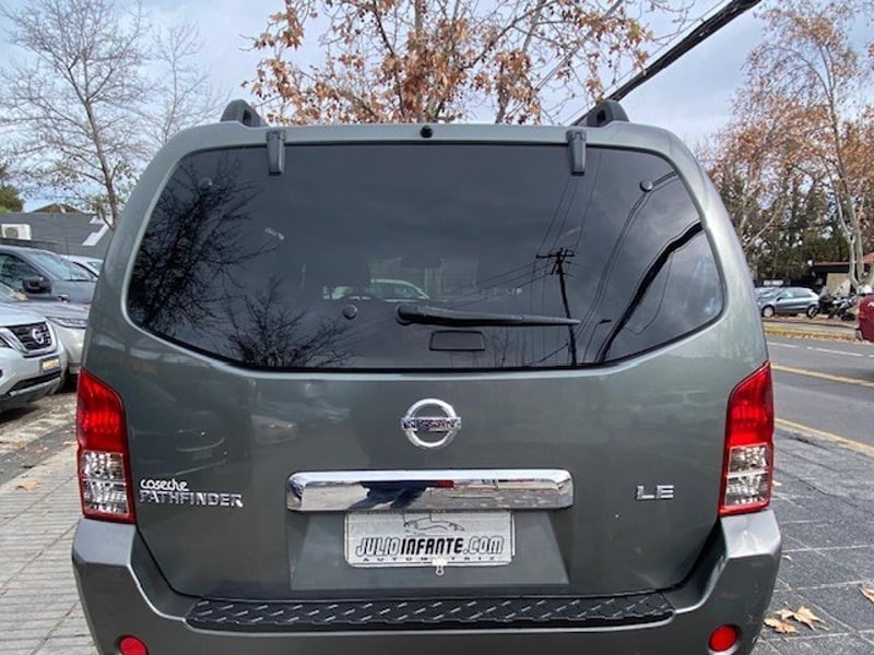 Nissan PATHFINDER Limited 2.5 2010 - Imagen 7 de 10