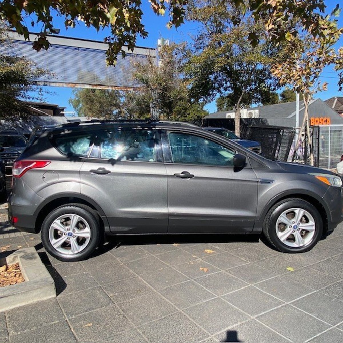 Ford ESCAPE 2.5 4X2 Aut. 2013 - Imagen 5 de 10