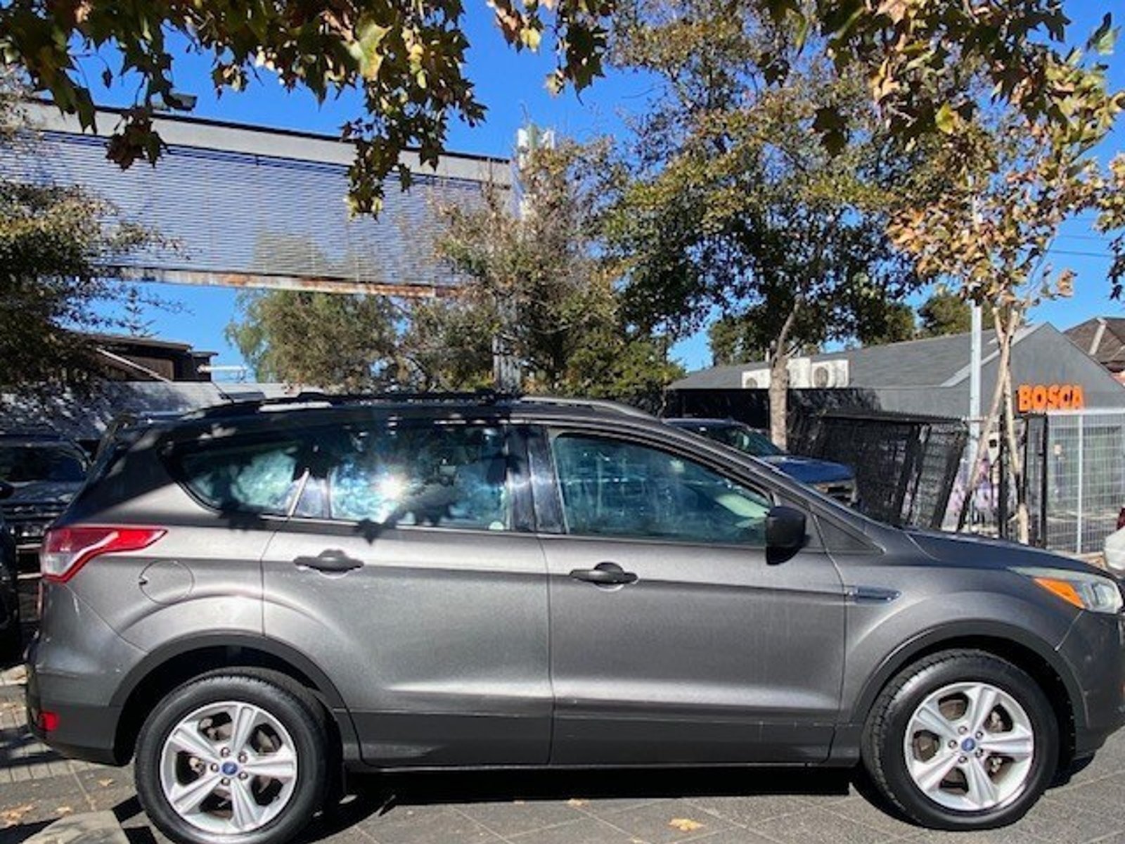 Ford ESCAPE 2.5 4X2 Aut. 2013 - Foto 5 de 10