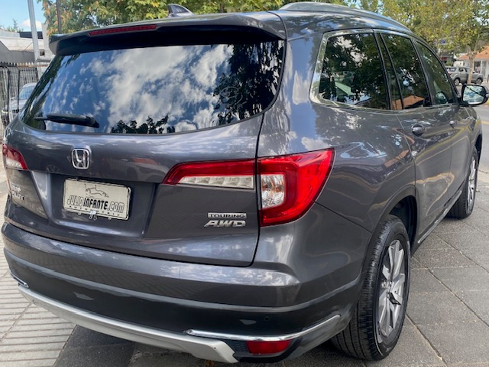 Honda PILOT TOURING 4X4 3.5 AUT cuero 3 corridas. Mantención al día 2019 - Foto 2 de 10