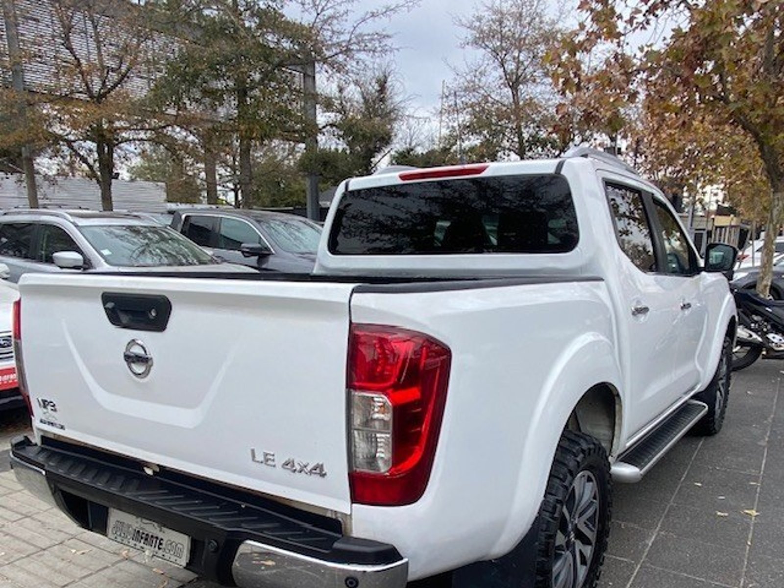 Nissan NP300 4x4 2.3 Autom. 2019 - Foto 2 de 10