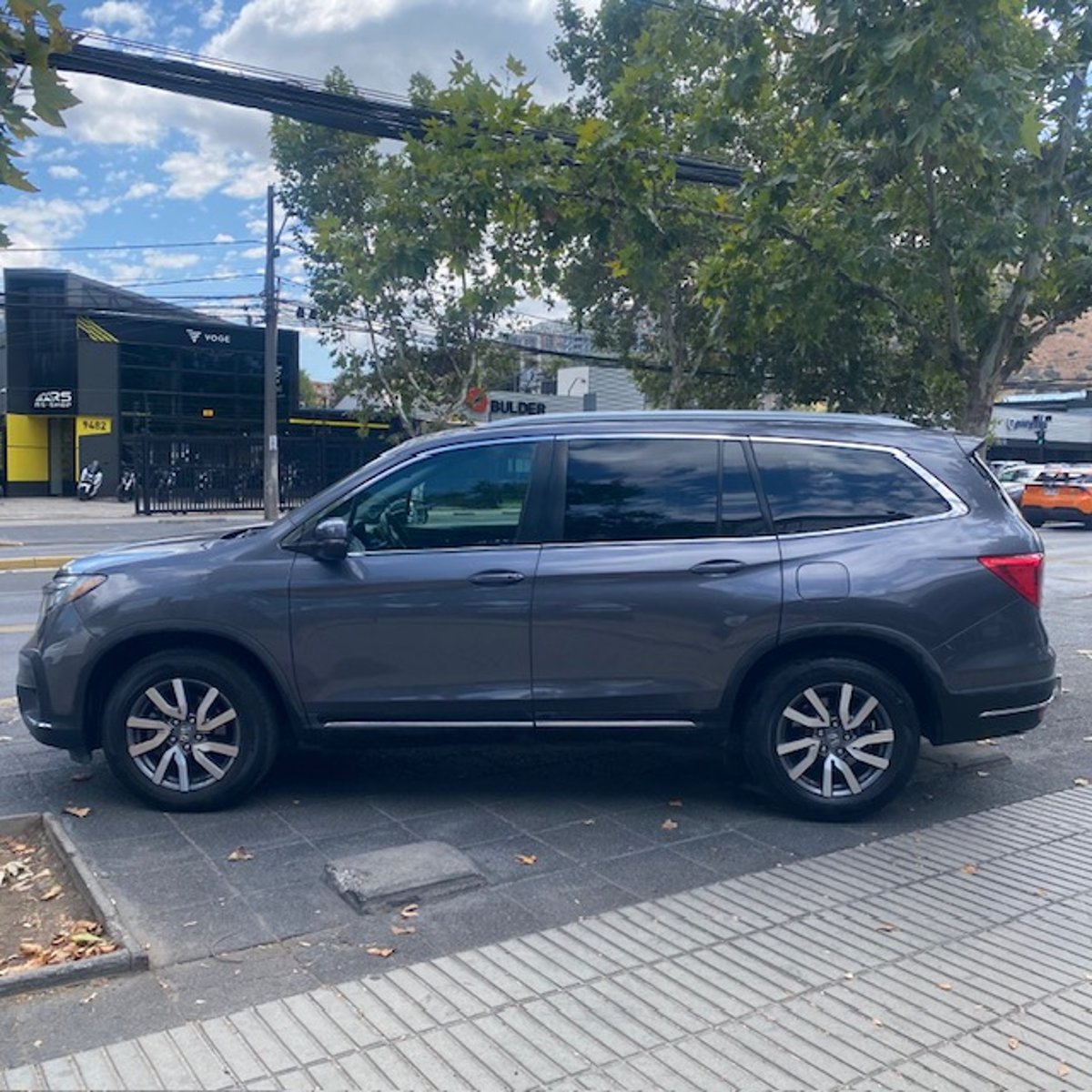 Honda PILOT TOURING 4X4 3.5 AUT cuero 3 corridas. Mantención al día 2019 - Imagen 8 de 10