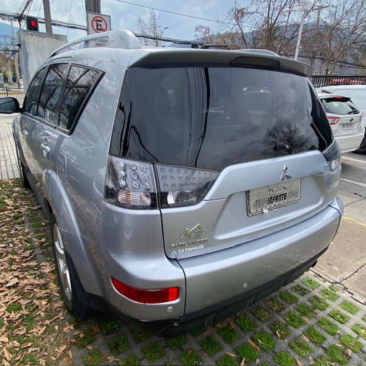 Mitsubishi OUTLANDER 3.0 Autom. Paddle Shift 2010 - Imagen 5 de 10