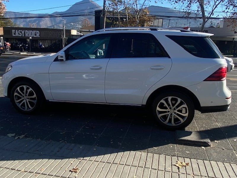 Mercedes-Benz GLE 250D Diesel 2.1 2016 - Imagen 9 de 10