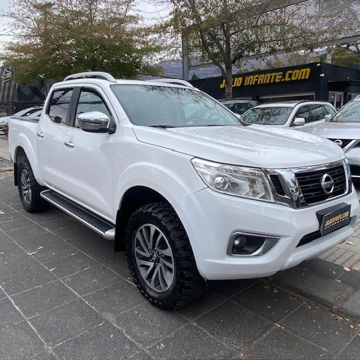 Nissan NP300 4x4 2.3 Autom. 2019 - Imagen 3 de 10