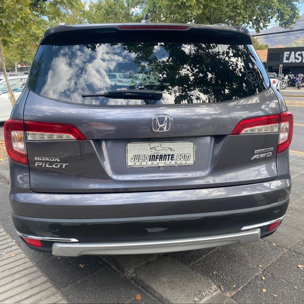 Honda PILOT TOURING 4X4 3.5 AUT cuero 3 corridas. Mantención al día 2019 - Imagen 3 de 10