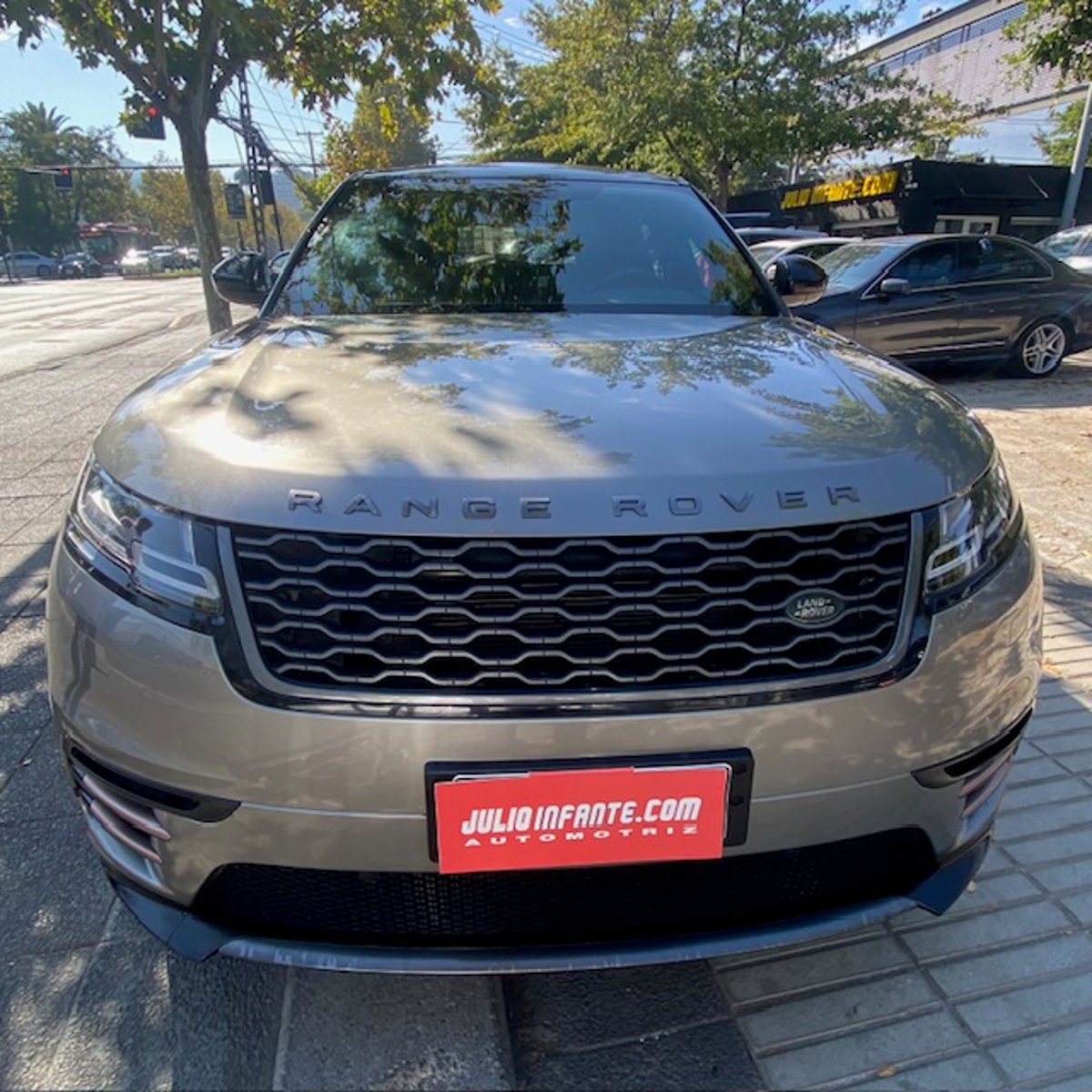 Land Rover RANGE ROVER VELAR DIESEL 2.0 2018 - Imagen 4 de 10