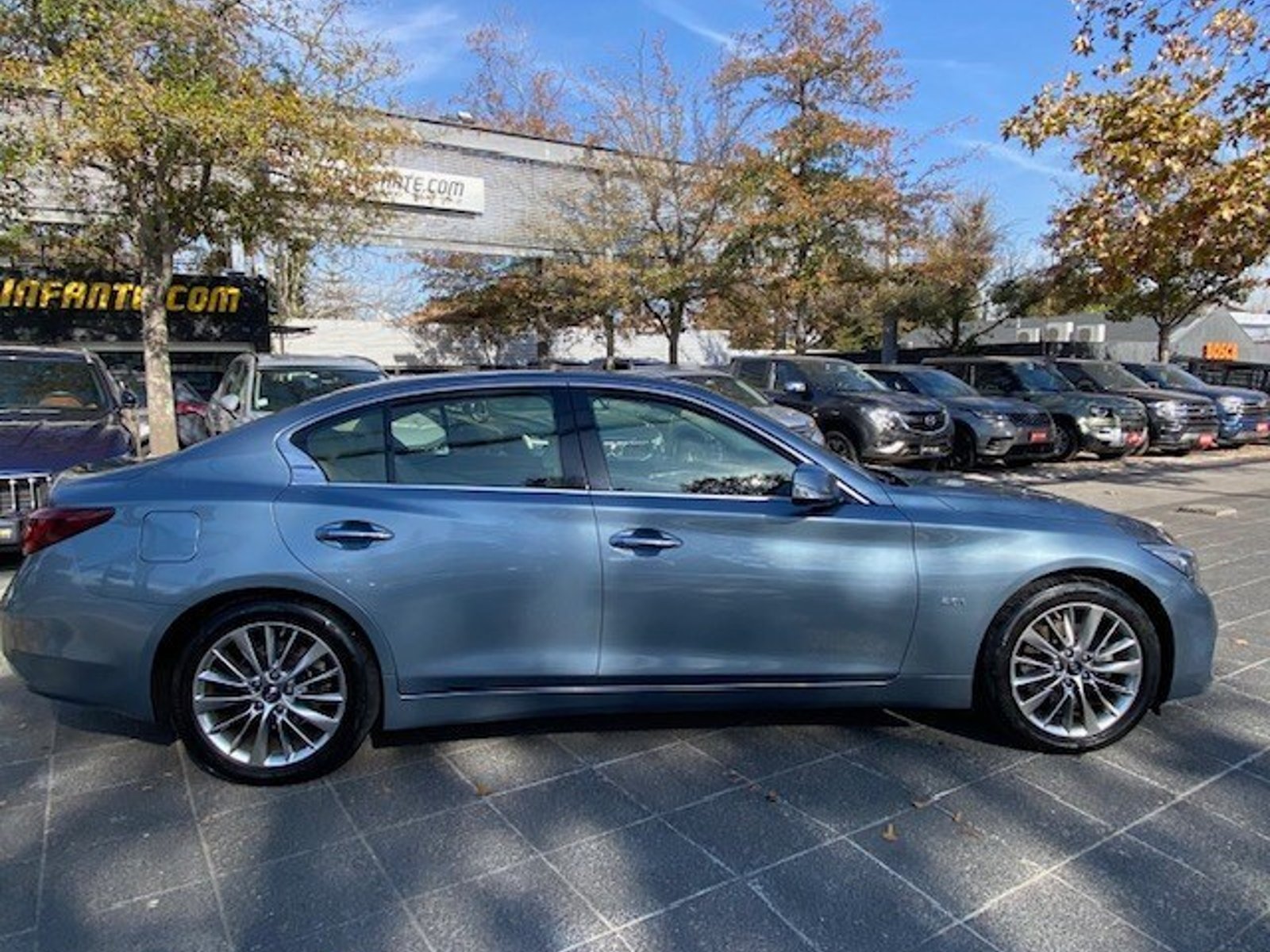 Infiniti Q50 2.0 Turbo. cuero 2018 - Foto 5 de 10