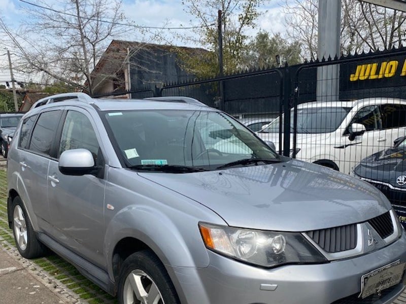Mitsubishi OUTLANDER 3.0 Autom. Paddle Shift 2010