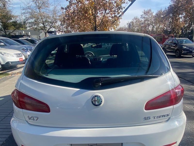 Alfa Romeo 147 1.6 T. Spark 2008 - Imagen 9 de 10