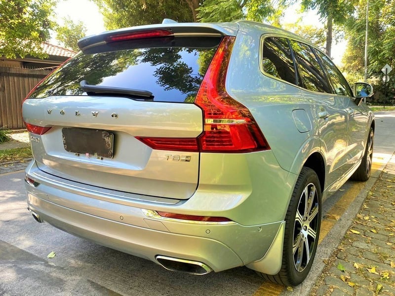 Volvo XC60 T8 R Awd Recharge 2020 - Imagen 3 de 10