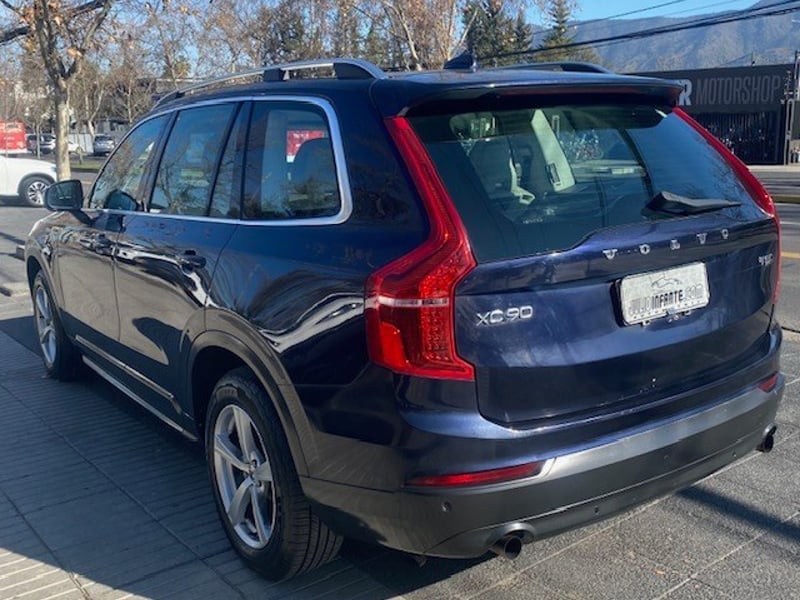 Volvo XC90 T5 2.0 Kinetic 2016 - Imagen 4 de 10