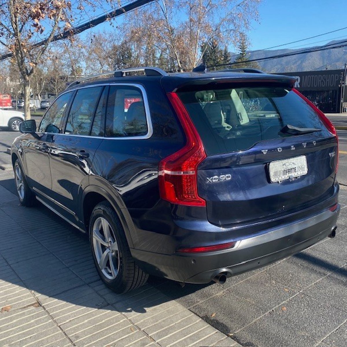 Volvo XC90 T5 2.0 Kinetic 2016 - Imagen 4 de 10