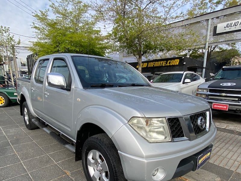 Nissan NAVARA Lux 4x4 2.5 AT 2015 - Imagen 9 de 10