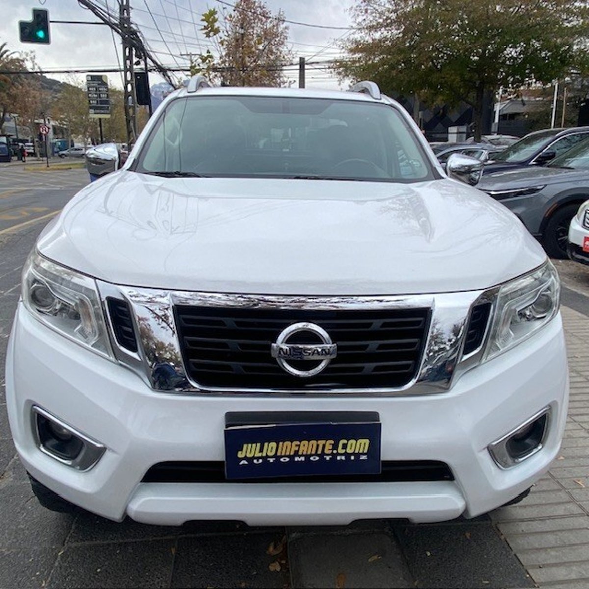 Nissan NP300 4x4 2.3 Autom. 2019 - Imagen 5 de 10