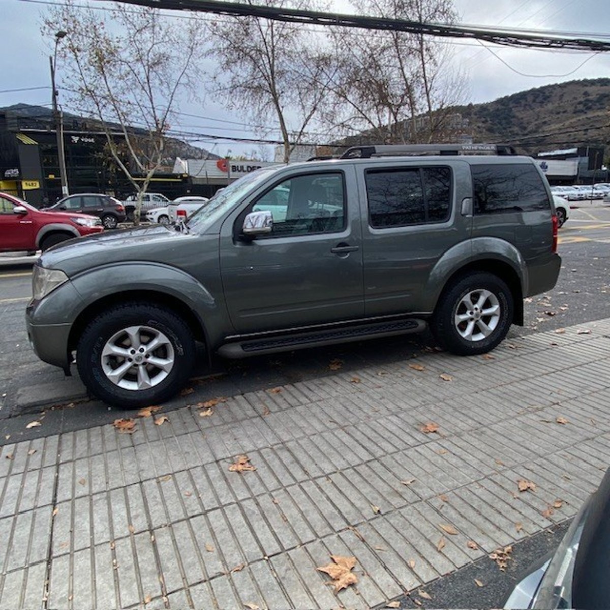 Nissan PATHFINDER Limited 2.5 2010 - Imagen 4 de 10