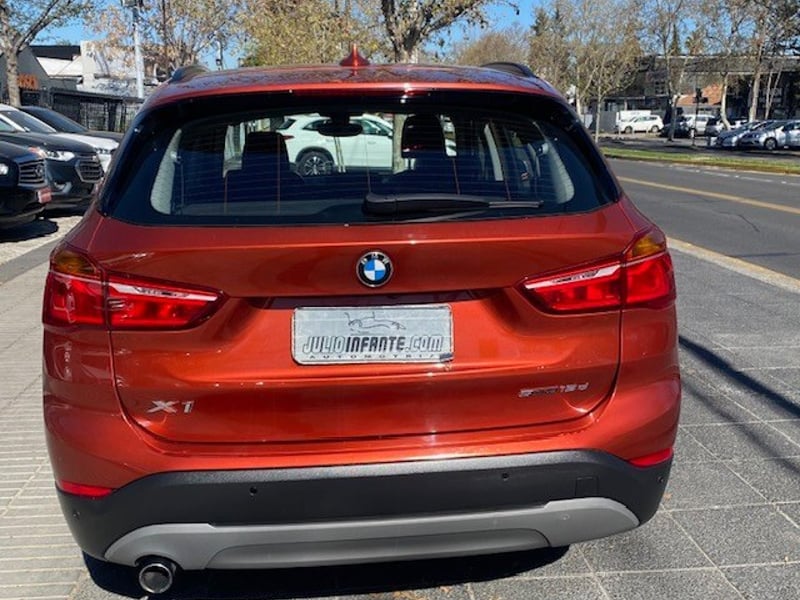 BMW X1 SDrive18D 2.0 AUT 2019 - Imagen 6 de 10