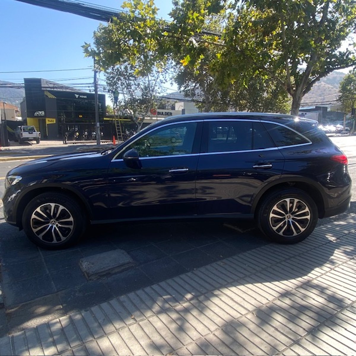 Mercedes-Benz GLC 200 2.0 AUTOM 4MATIC 1 dueño. como nuevo. Atendido Kaufma 2023 - Imagen 8 de 10