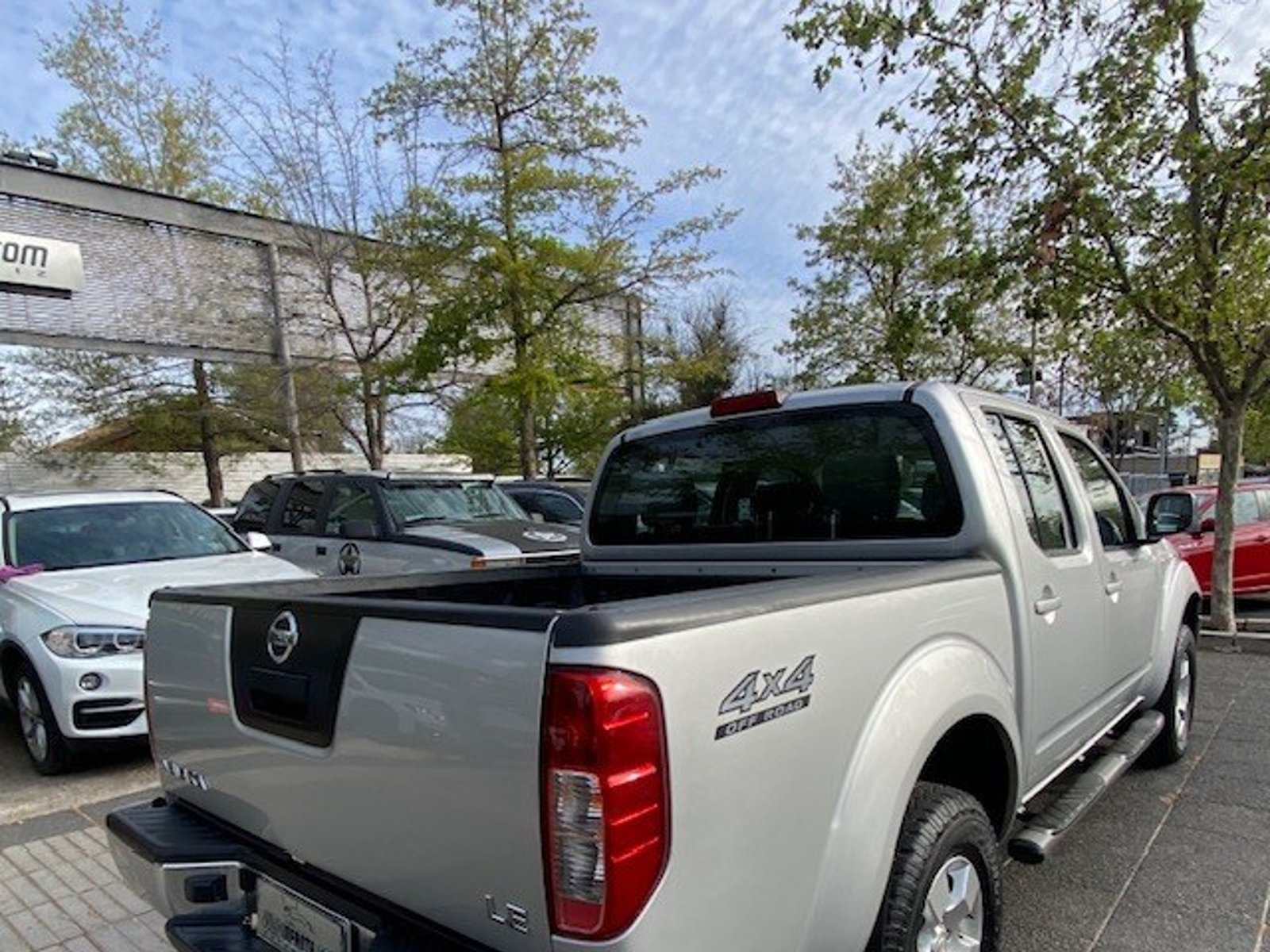Nissan NAVARA Lux 4x4 2.5 AT 2015 - Foto 2 de 10