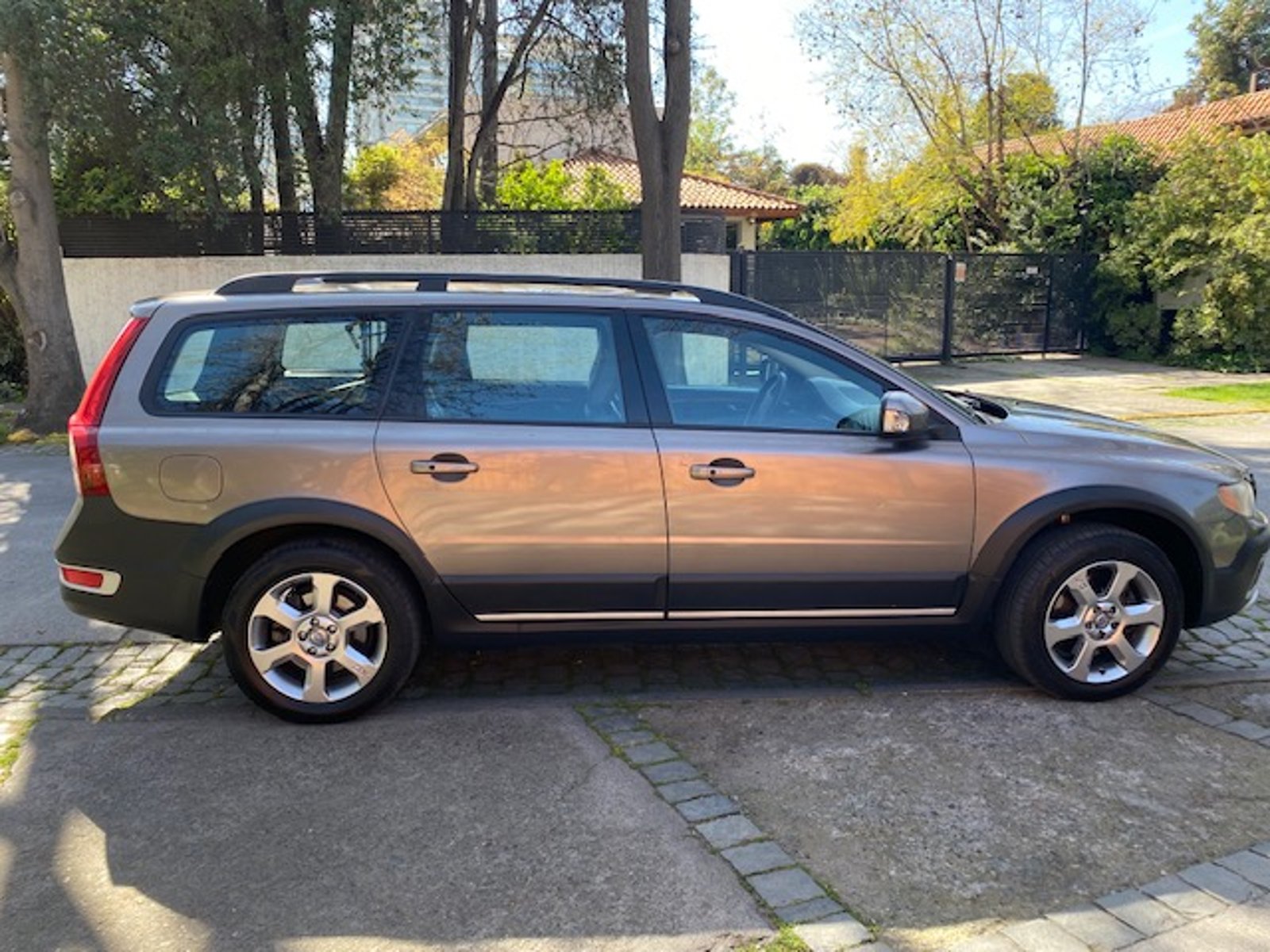 VOLVO XC70 3.2 SW cuero, sunroof, airbag, climatiz, abs 2009 - Imagen 6 de 7