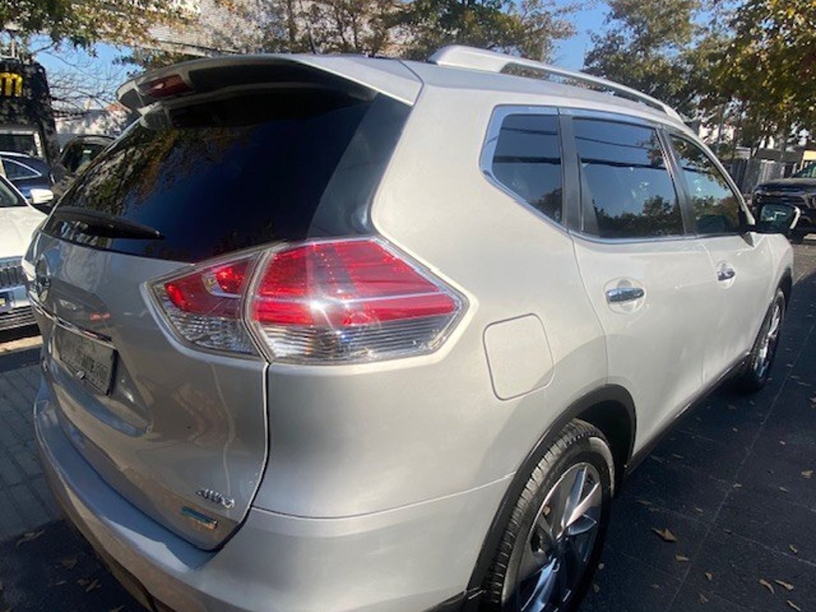 Nissan X-TRAIL 2.5 Aut.4x4 2015 - Foto 3 de 10
