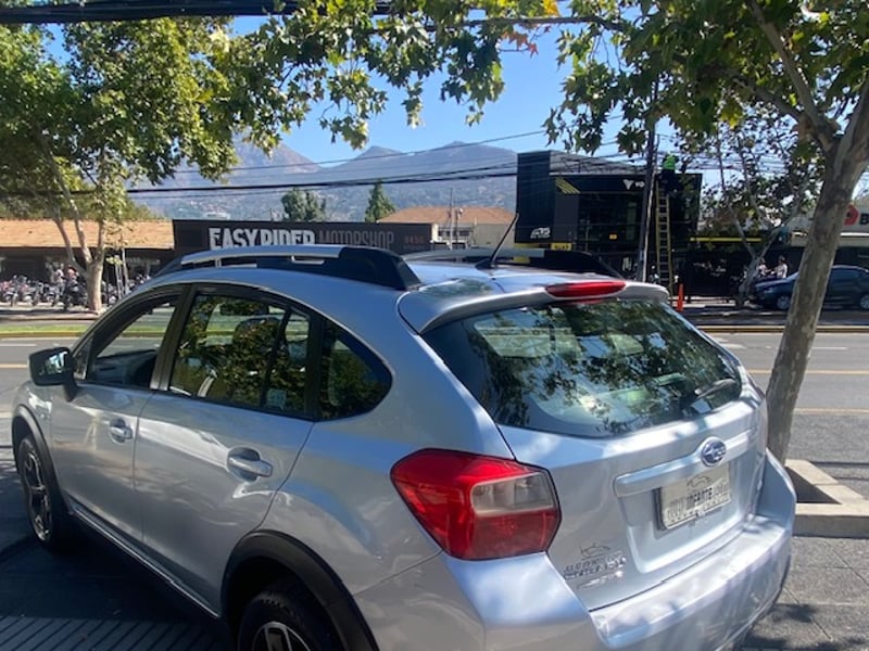 Subaru XV AWD CVT 2.0I AUT Paddle shiftt. Mantenciones, Impecabl 2012 - Imagen 6 de 10