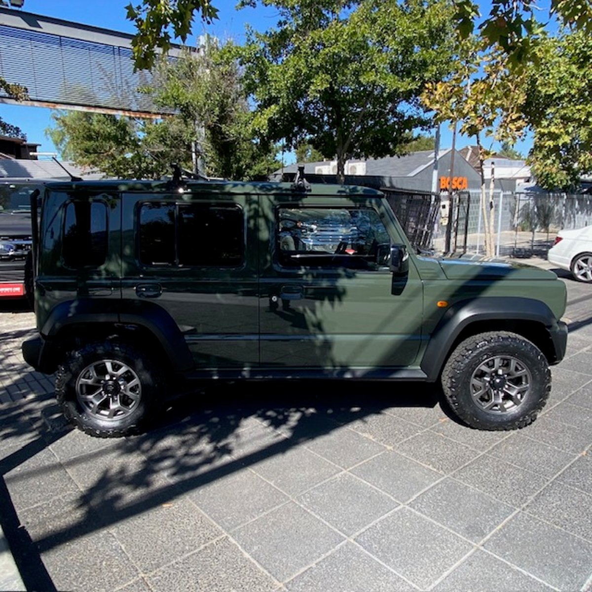 Suzuki JIMNY 5P 1.5 AT GLX . Nuevo.1.200 km. Neumatico 2025 - Imagen 7 de 10