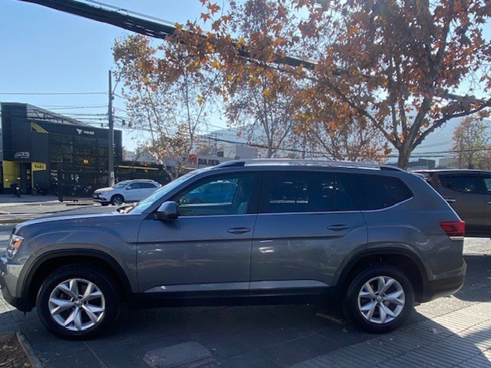 Volkswagen ATLAS Comfortline 3.6 Autom. 2019 - Foto 4 de 10