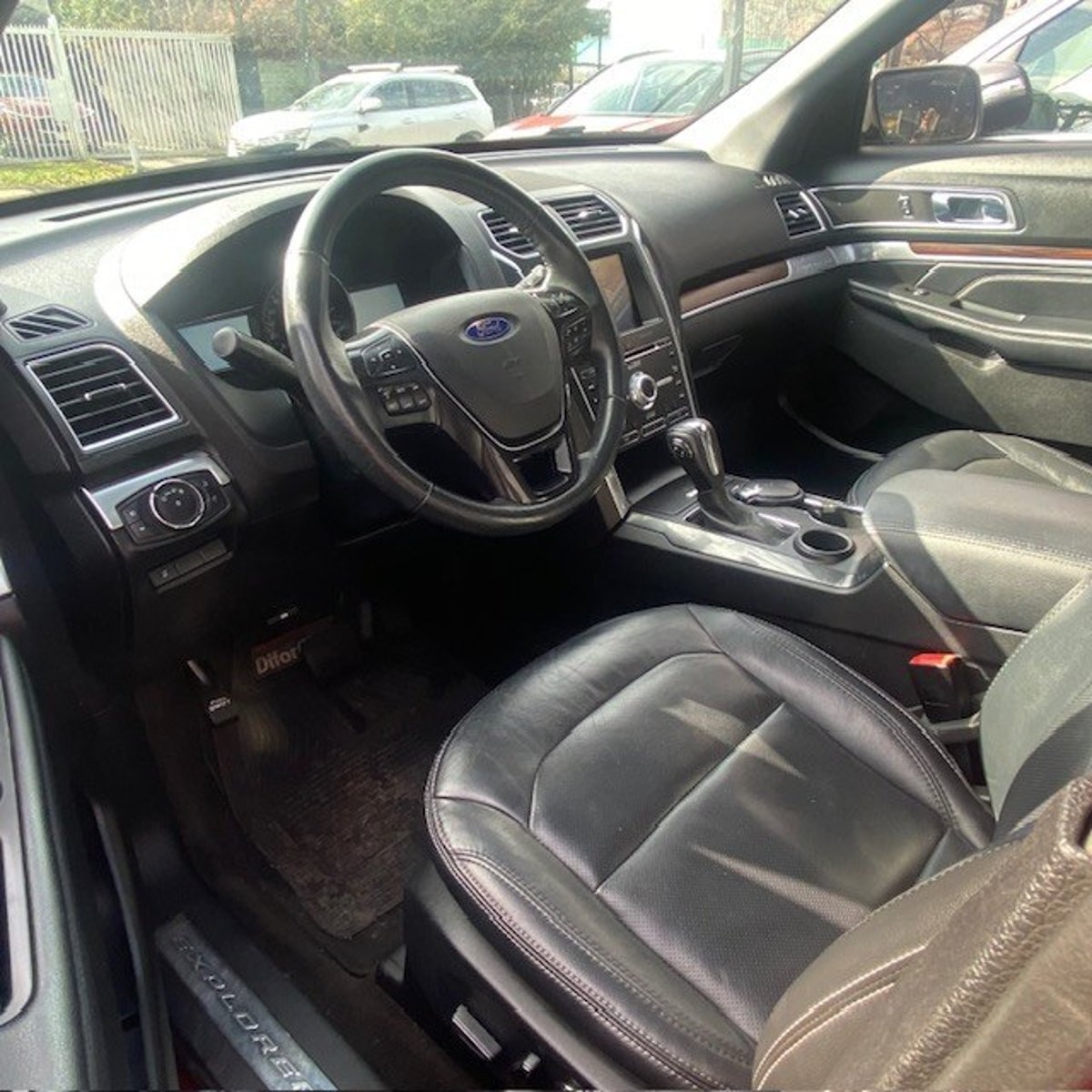 Ford EXPLORER LTD Ecoboost 2.3 Autom. 2018 - Imagen 7 de 10