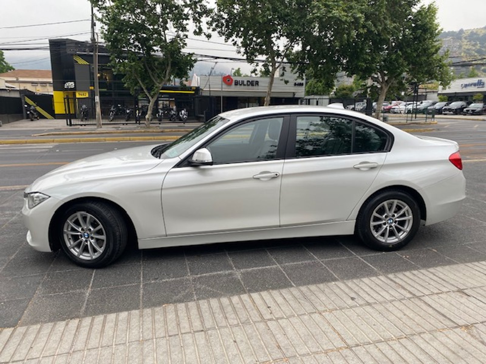 BMW 316I Luxury 1.6 Aut 2014 - Imagen 6 de 10