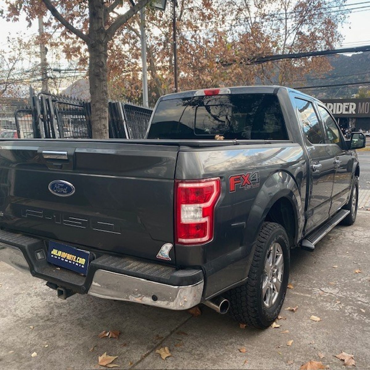 Ford F-150 4x4 5.0 XLT 2019 - Foto 4 de 5