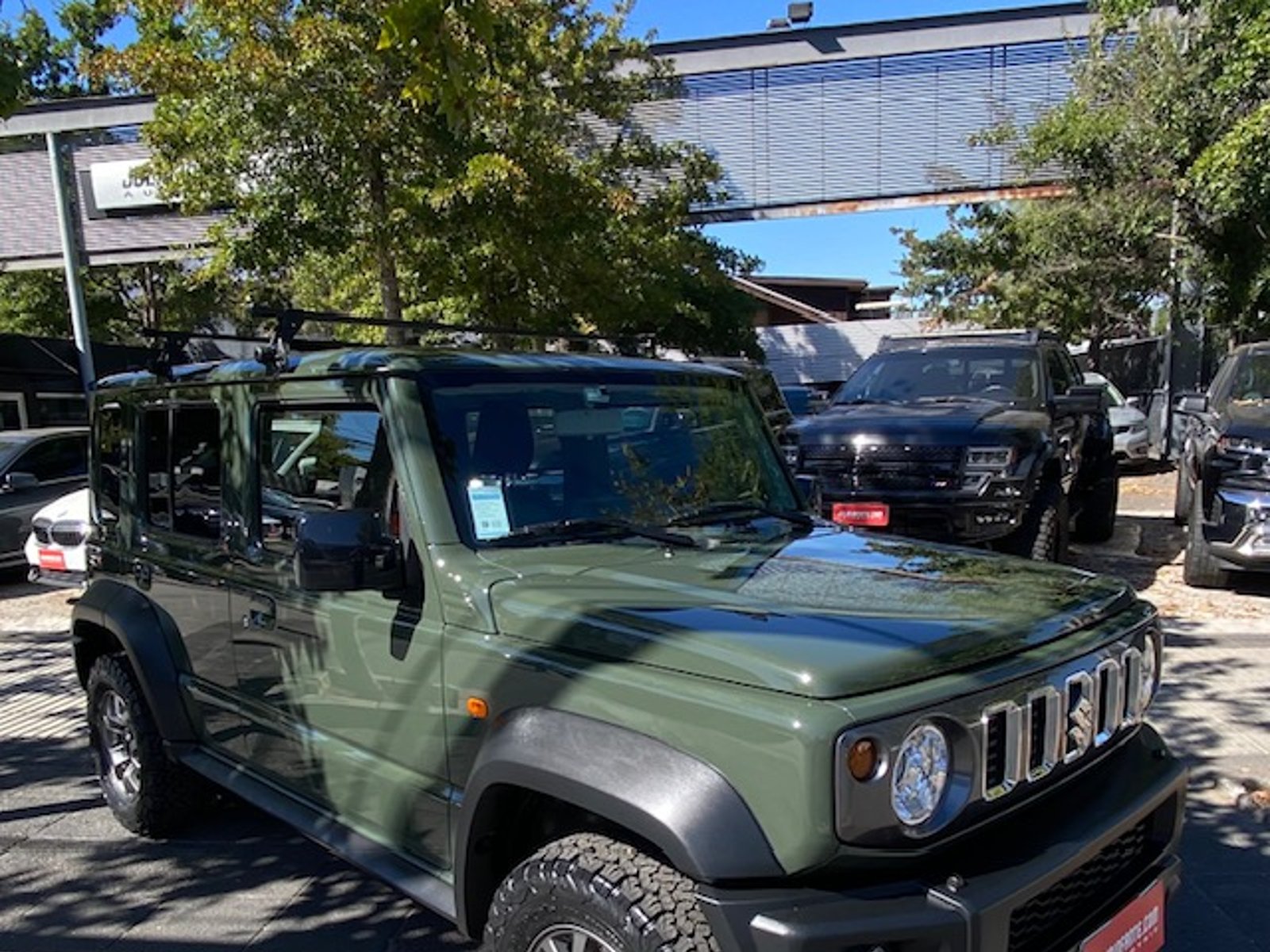 Suzuki JIMNY 5P 1.5 AT GLX . Nuevo.1.200 km. Neumatico 2025 - Foto 5 de 10