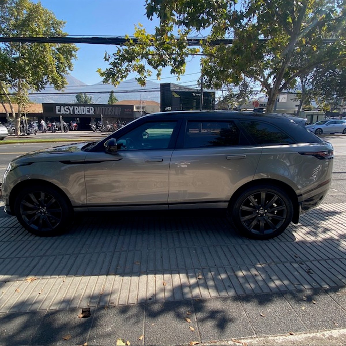 Land Rover RANGE ROVER VELAR DIESEL 2.0 2018 - Imagen 6 de 10