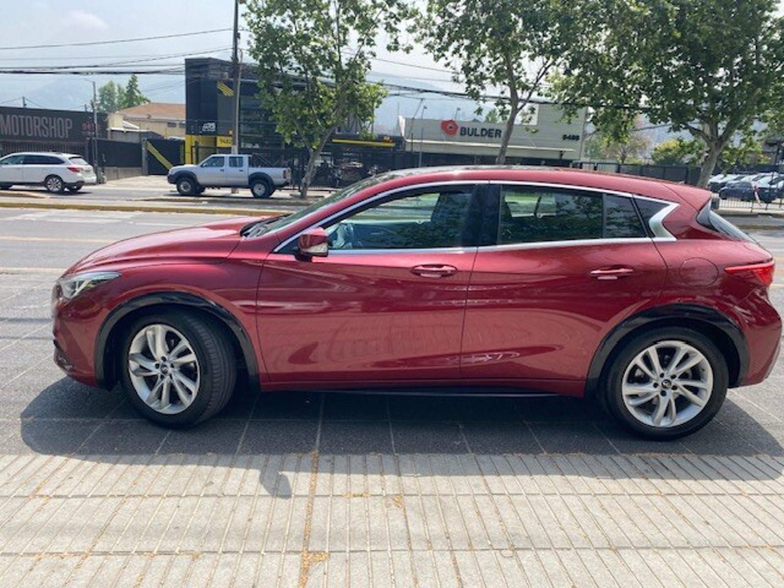 Infiniti QX30 QX30 1.6 Aut Titronic 2018 - Imagen 9 de 10