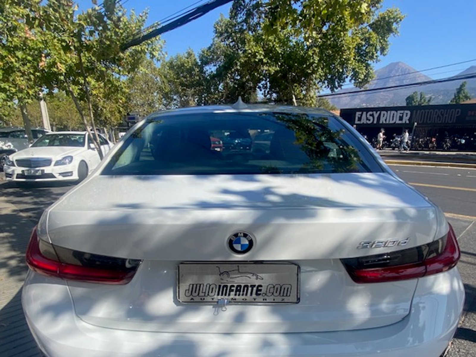 BMW 320D Diesel 2.0 Autom.- 2022 - Foto 3 de 10