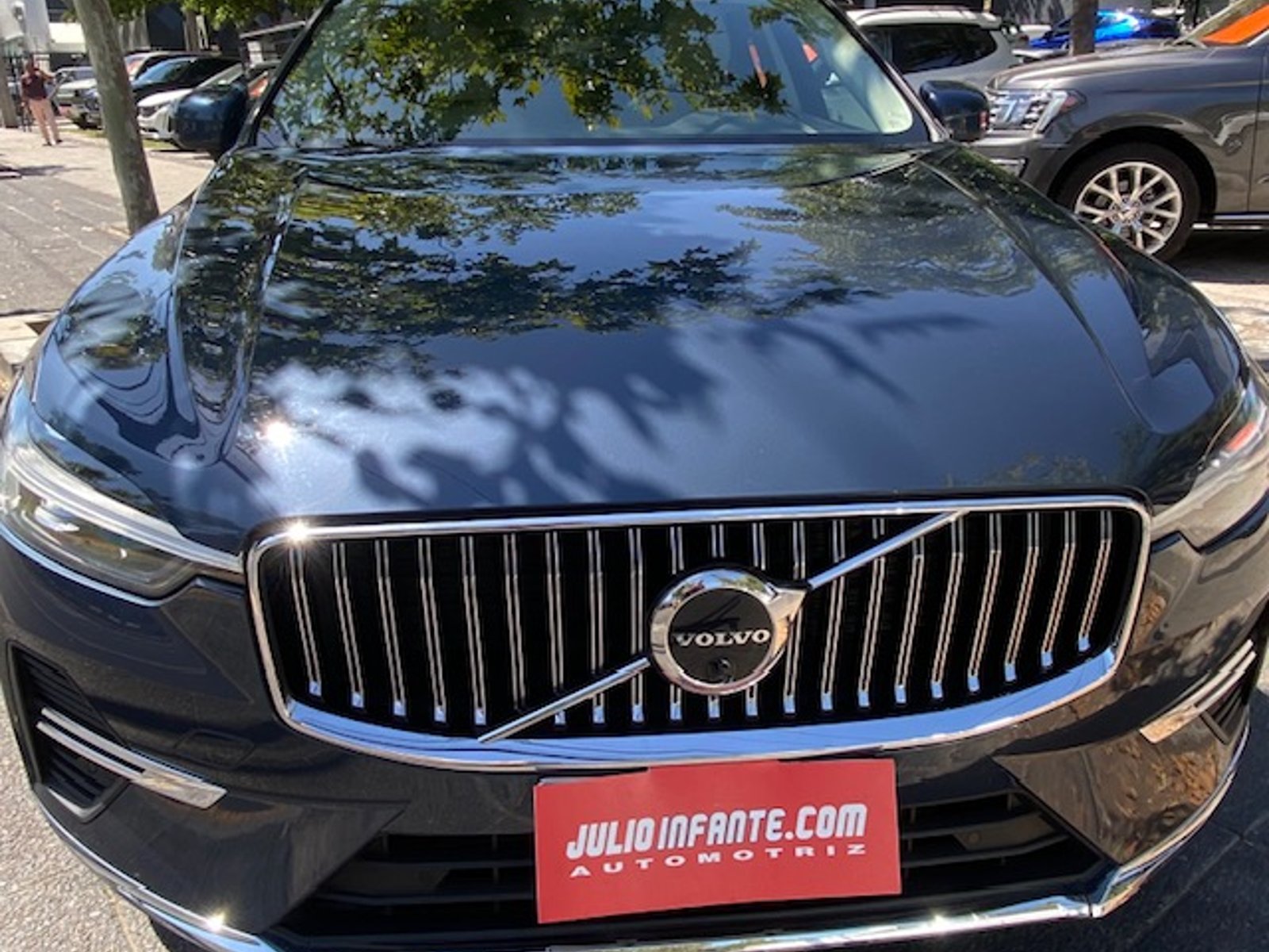 Volvo XC60 T8 R Awd Recharge 2023 - Foto 4 de 10