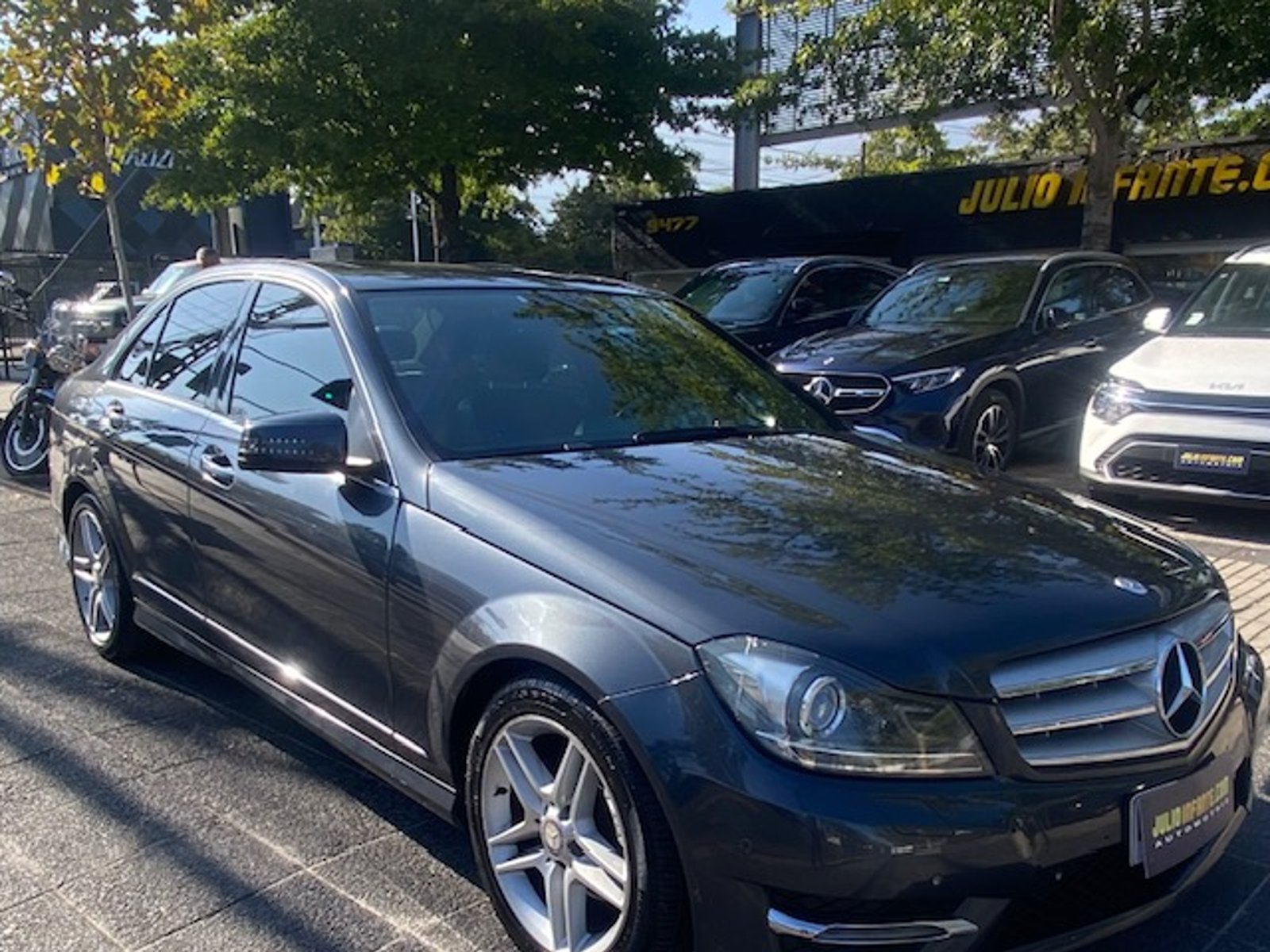 Mercedes-Benz C250 C250 CGI B. Eficiency 1.7 2013 - Foto 4 de 10