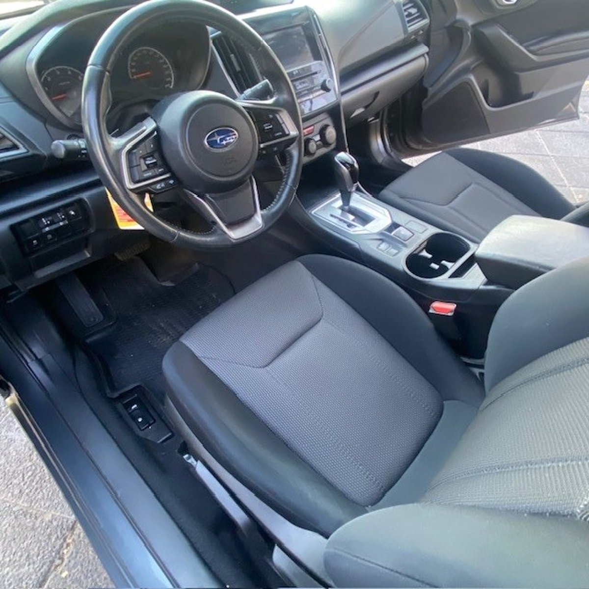 SUBARU IMPREZA 2.0I AWD, CVT XS Autom. 1 dueño, 28 mil km. 2022 - Imagen 9 de 10