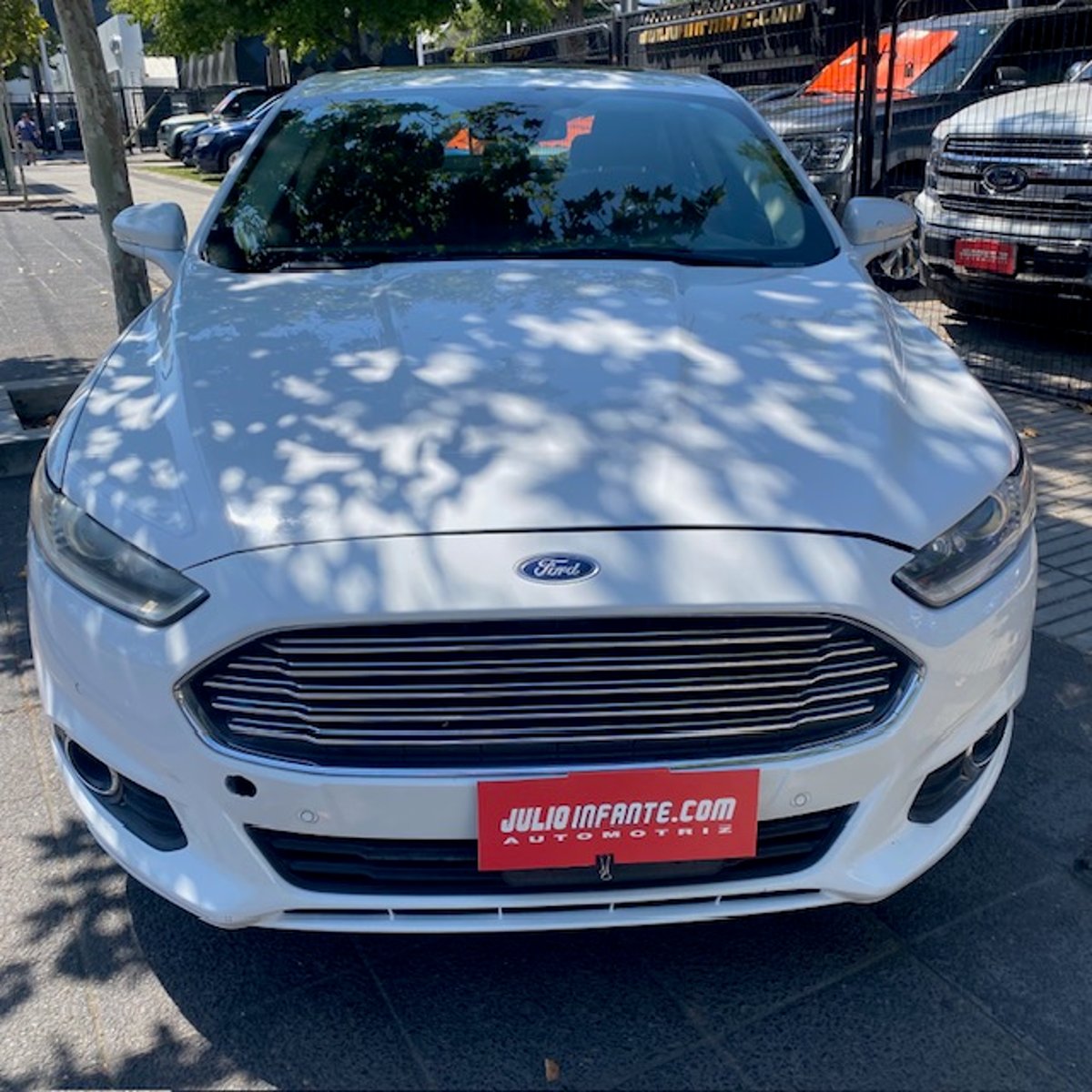 FORD FUSION 2.0 . Mantencion al dia. Hermoso Auto. Gran 2015 - Foto 5 de 10