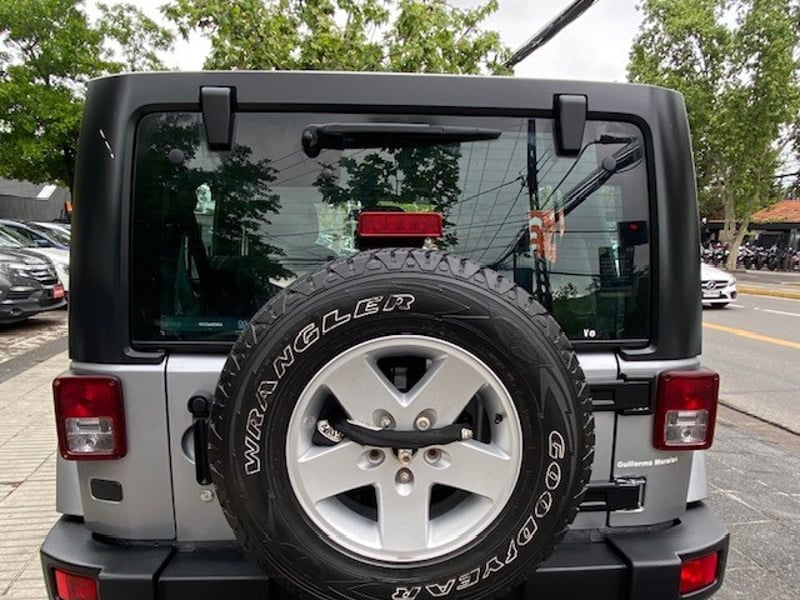 Jeep WRANGLER UNLTD Sahara 4x4 2.8 2018 - Imagen 8 de 10